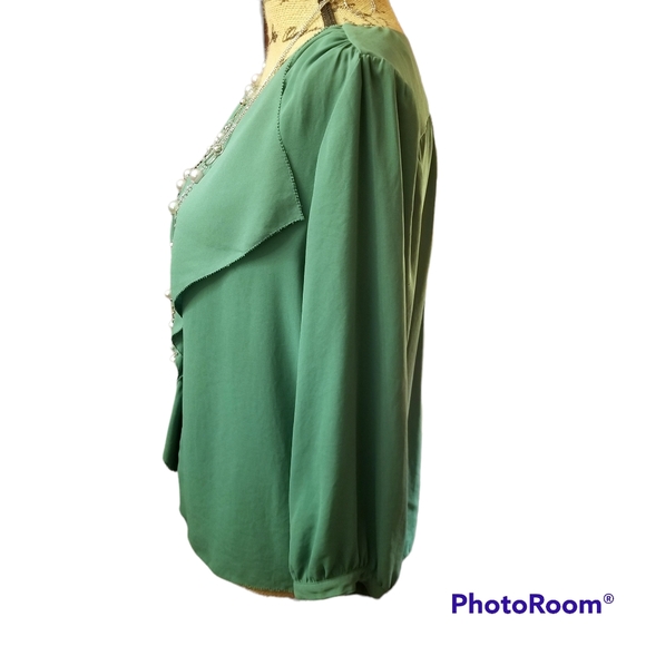 Maeve by Anthropologie Green Ruffle Blouse - Size 8 - Picture 5 of 16